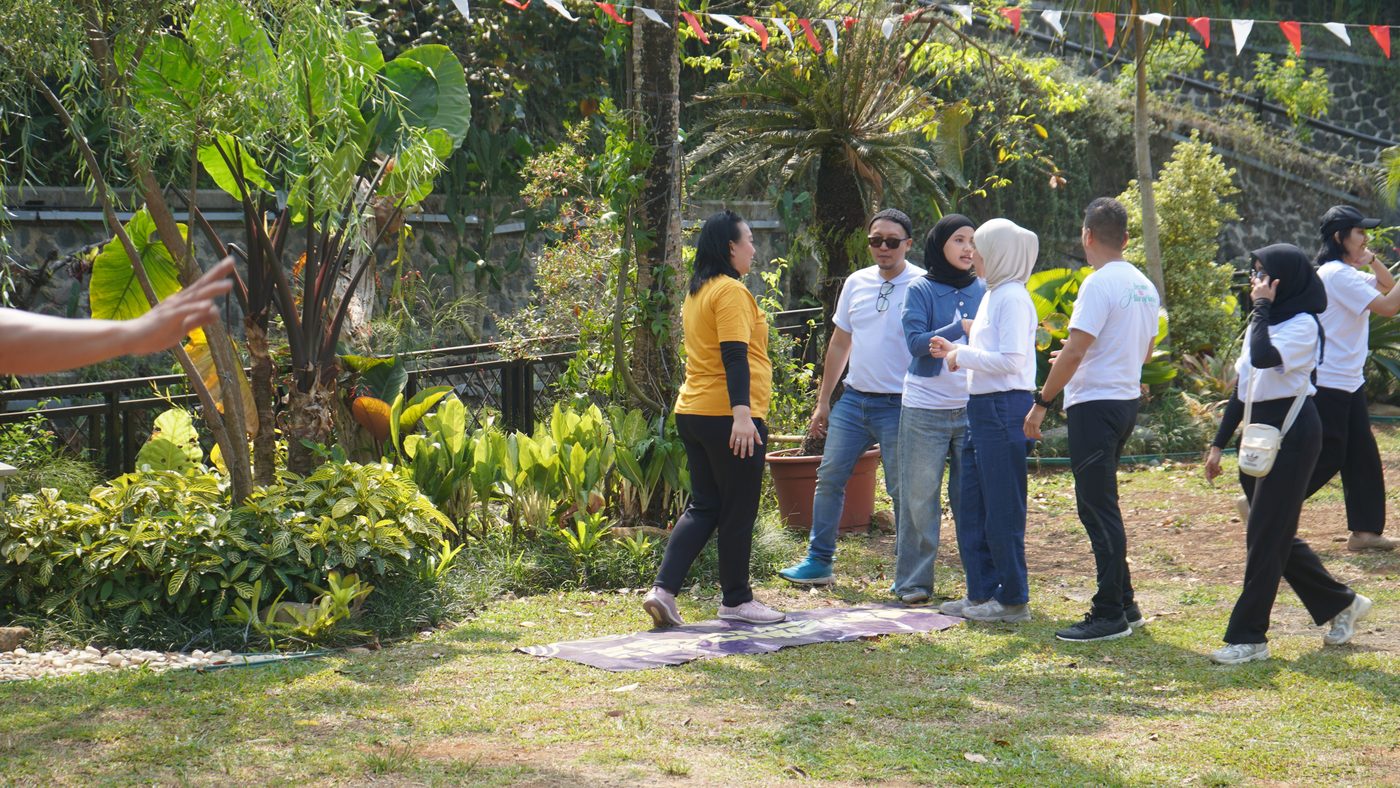 Permainan pemecahan masalah berkelompok